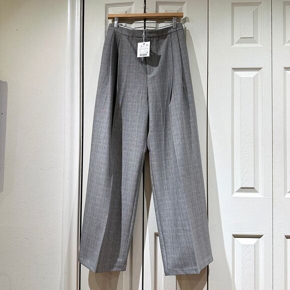 NWT Pull&Bear Gray Plaid Pleated Wide Leg Trousers Slouchy Dress Pants ASOS - Picture 2 of 11